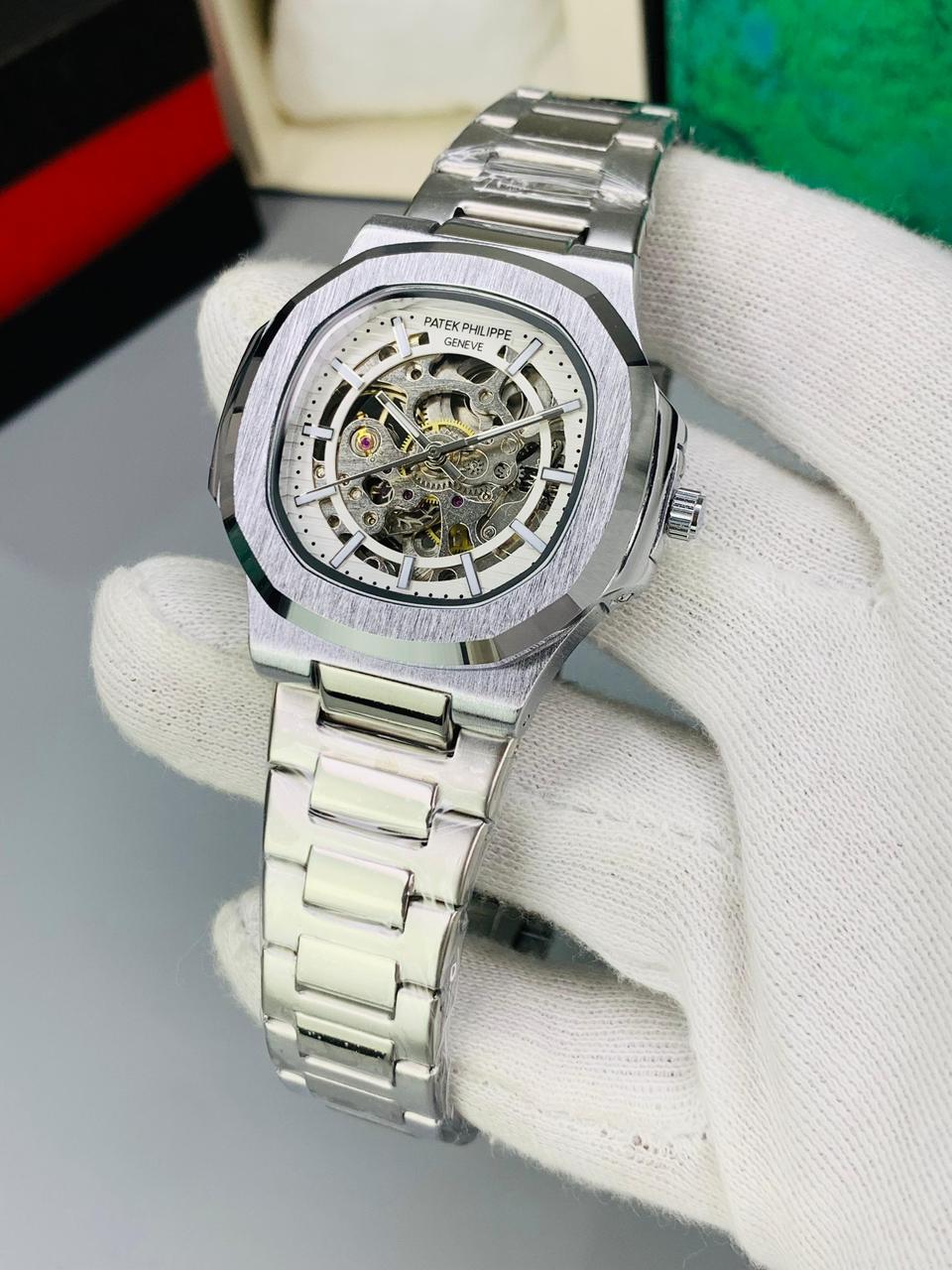 PATEK PHILLIPE NAUTILUS (AUTOMATIC)